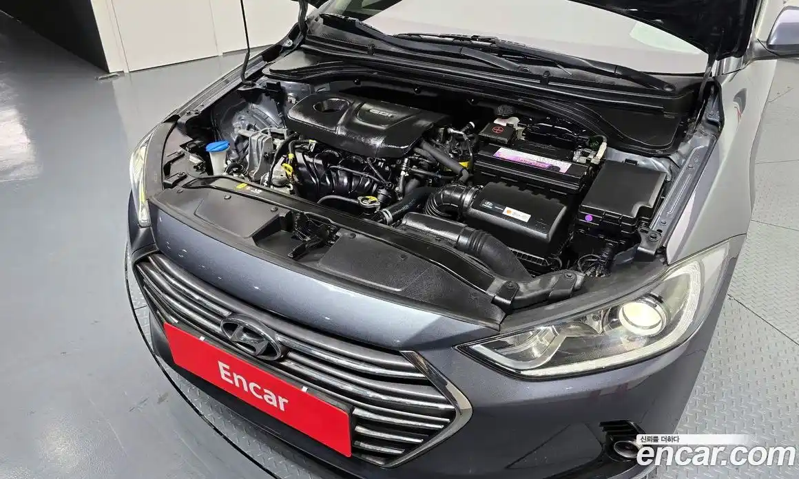 Hyundai Avante 2017 1.6 Автомат в Москве № 449397, фото 6