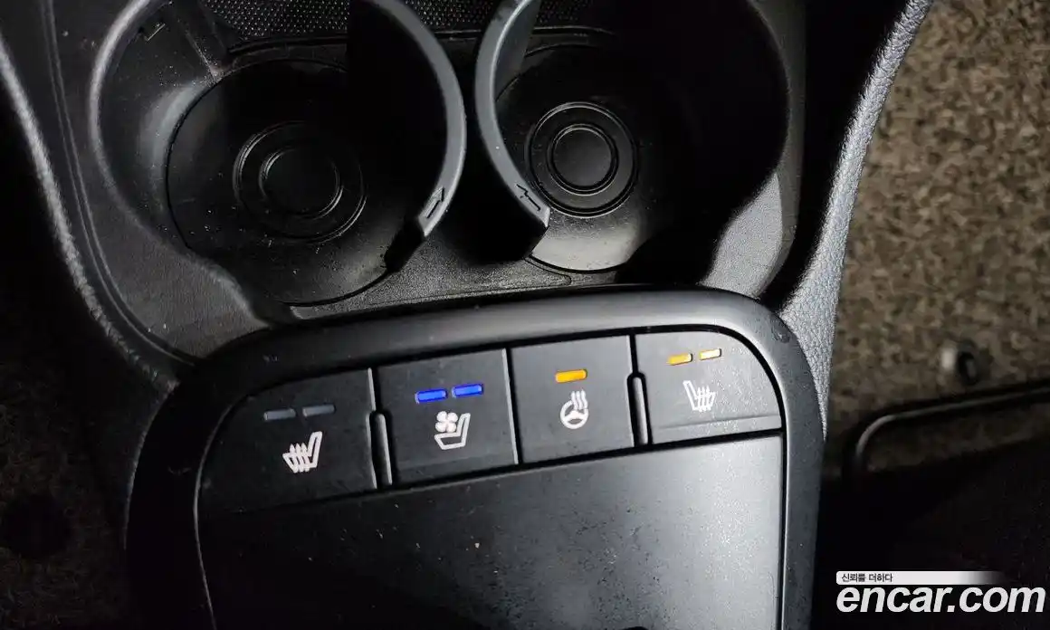 Kia Morning 2023 1.0 Автомат в Москве № 451384, фото 18