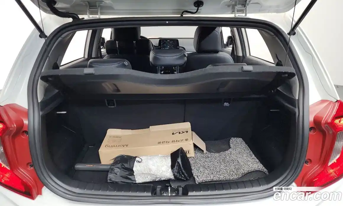 Kia Morning 2023 1.0 Автомат в Москве № 451384, фото 20