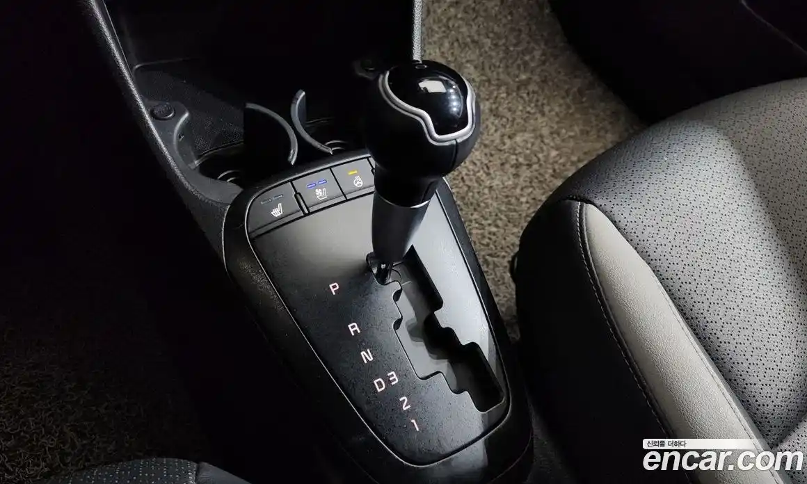 Kia Morning 2023 1.0 Автомат в Москве № 451384, фото 9