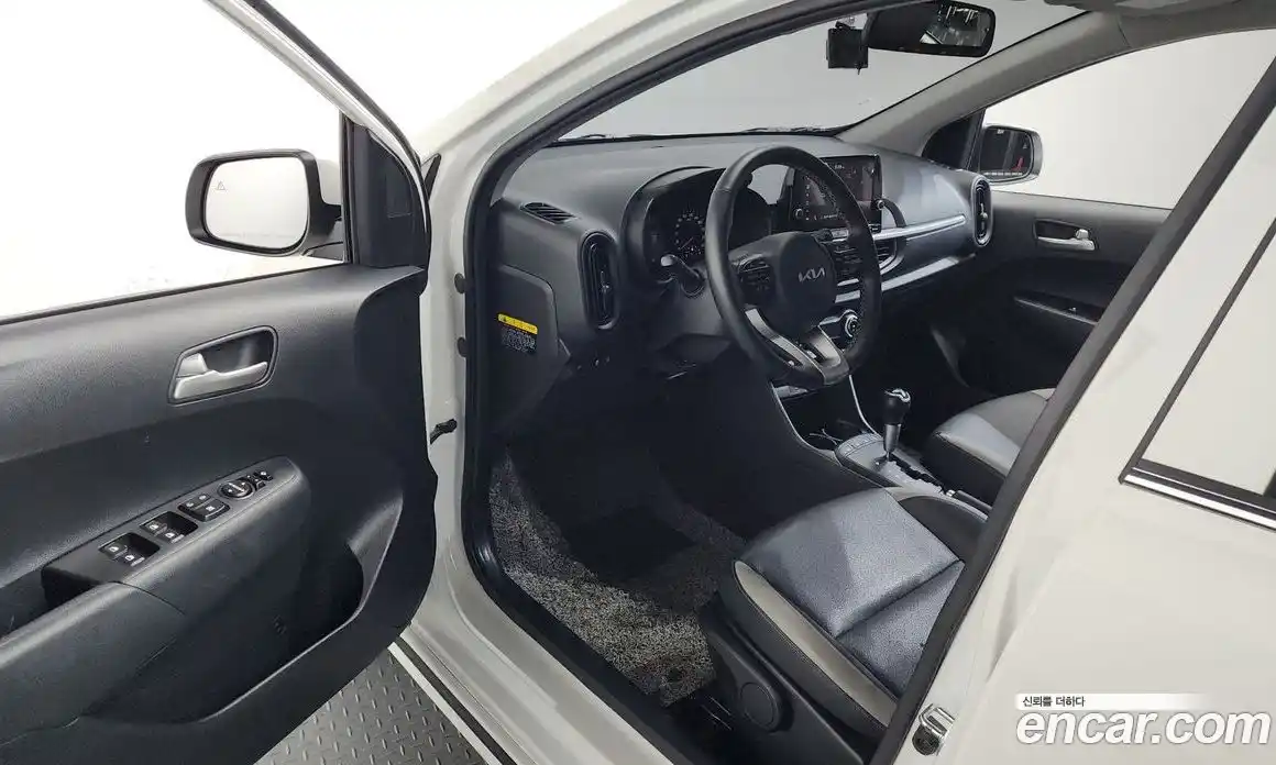 Kia Morning 2023 1.0 Автомат в Москве № 451384, фото 10