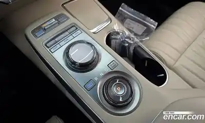 Genesis GV70 2024 2.5 Автомат в Москве № 453187, миниатюра 9