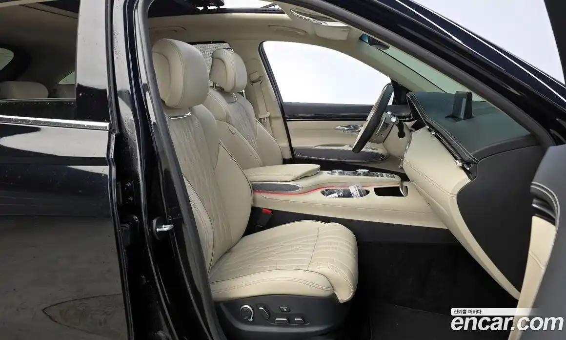 Genesis GV70 2024 2.5 Автомат в Москве № 453187, фото 10