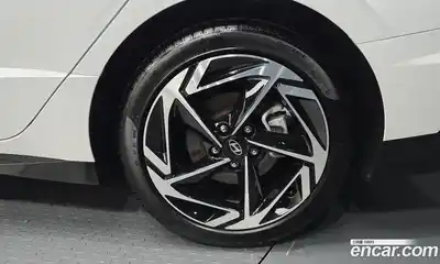 Hyundai Sonata 2024 1.6 Автомат в Москве № 457325, миниатюра 5