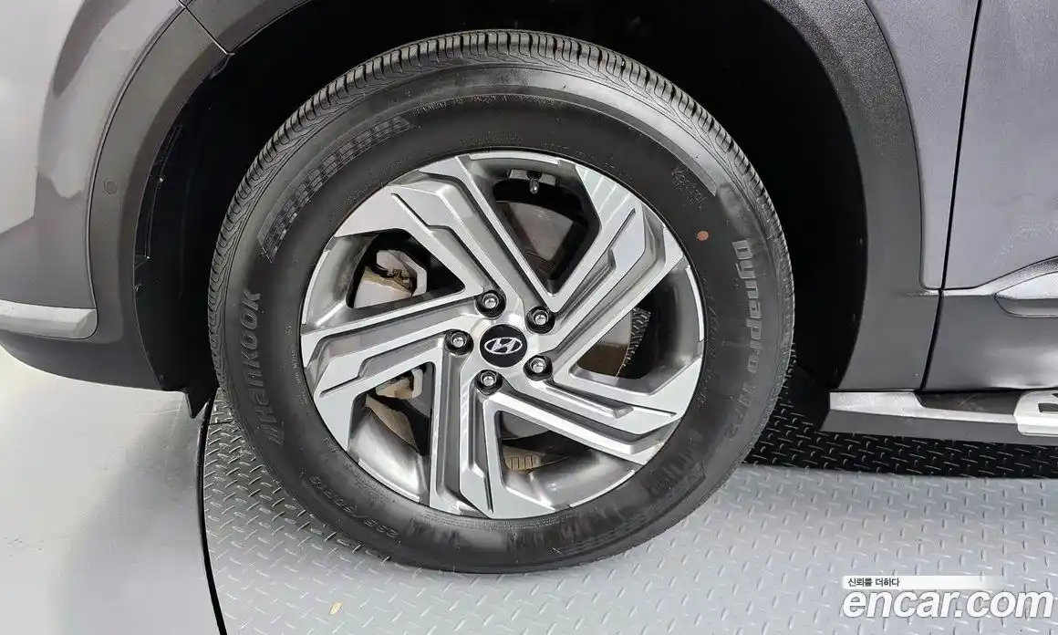 Hyundai Santa Fe 2023 2.5 Автомат в Москве № 457492, фото 5