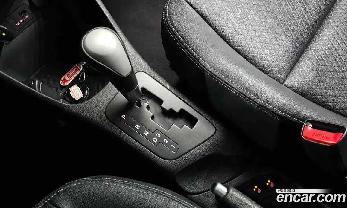 Kia Morning 2013 1.0 Автомат в Москве № 461260, фото 16