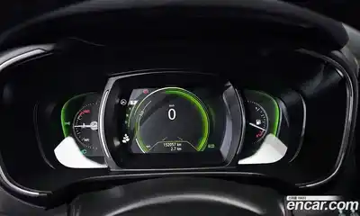 Renault QM6 2021 2.0 Автомат в Москве № 463032, миниатюра 8