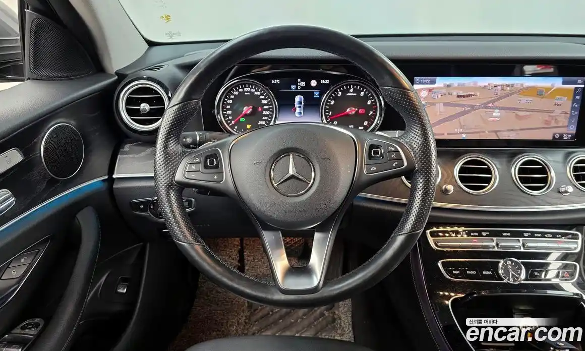 Mercedes-Benz E-Class 2018 2.0 Автомат в Москве № 466519, фото 13