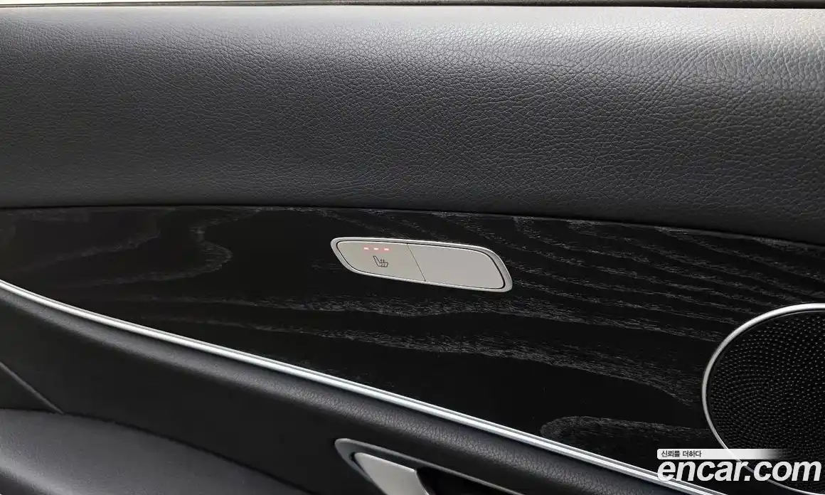 Mercedes-Benz E-Class 2018 2.0 Автомат в Москве № 466519, фото 19