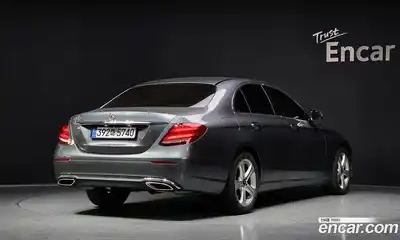 Mercedes-Benz E-Class 2018 2.0 Автомат в Москве № 466519, миниатюра 2