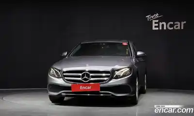 Mercedes-Benz E-Class 2018 2.0 Автомат в Москве № 466519, миниатюра 3