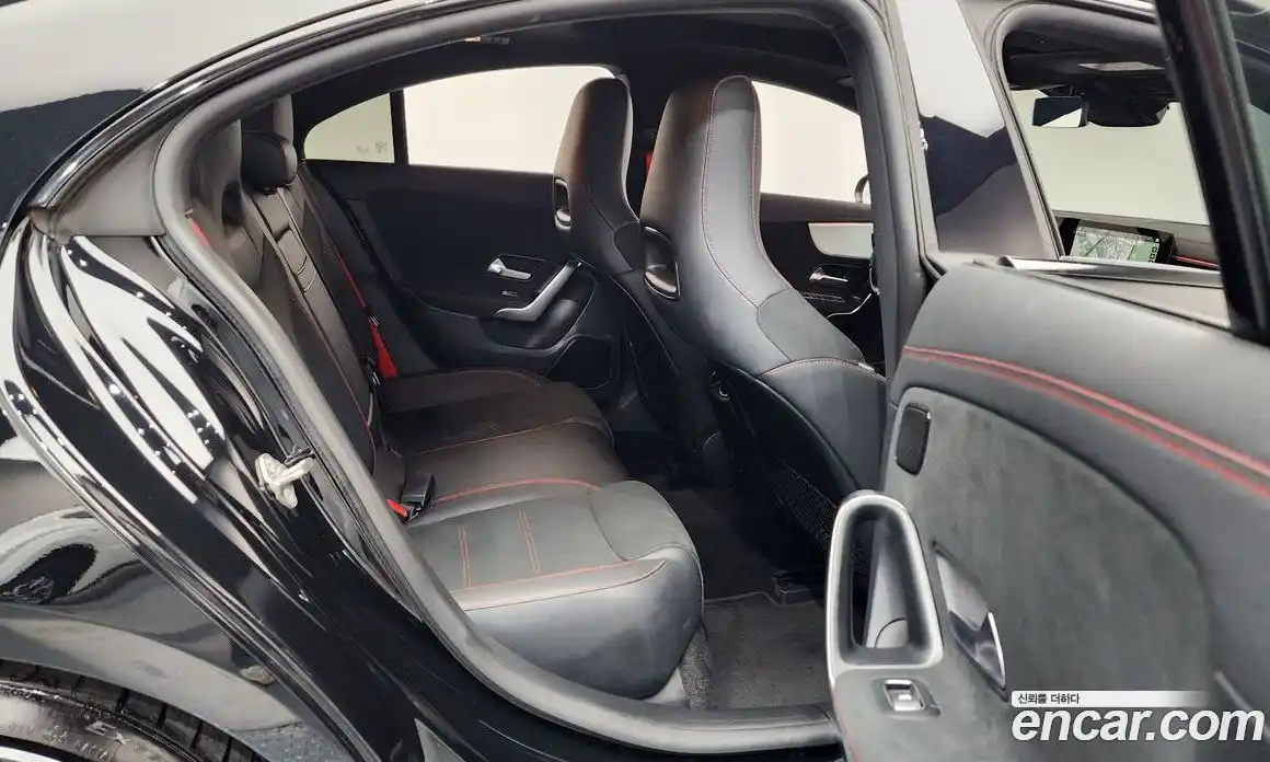 Mercedes-Benz CLA-Class 2022 2.0 Автомат в Москве № 466909, фото 12