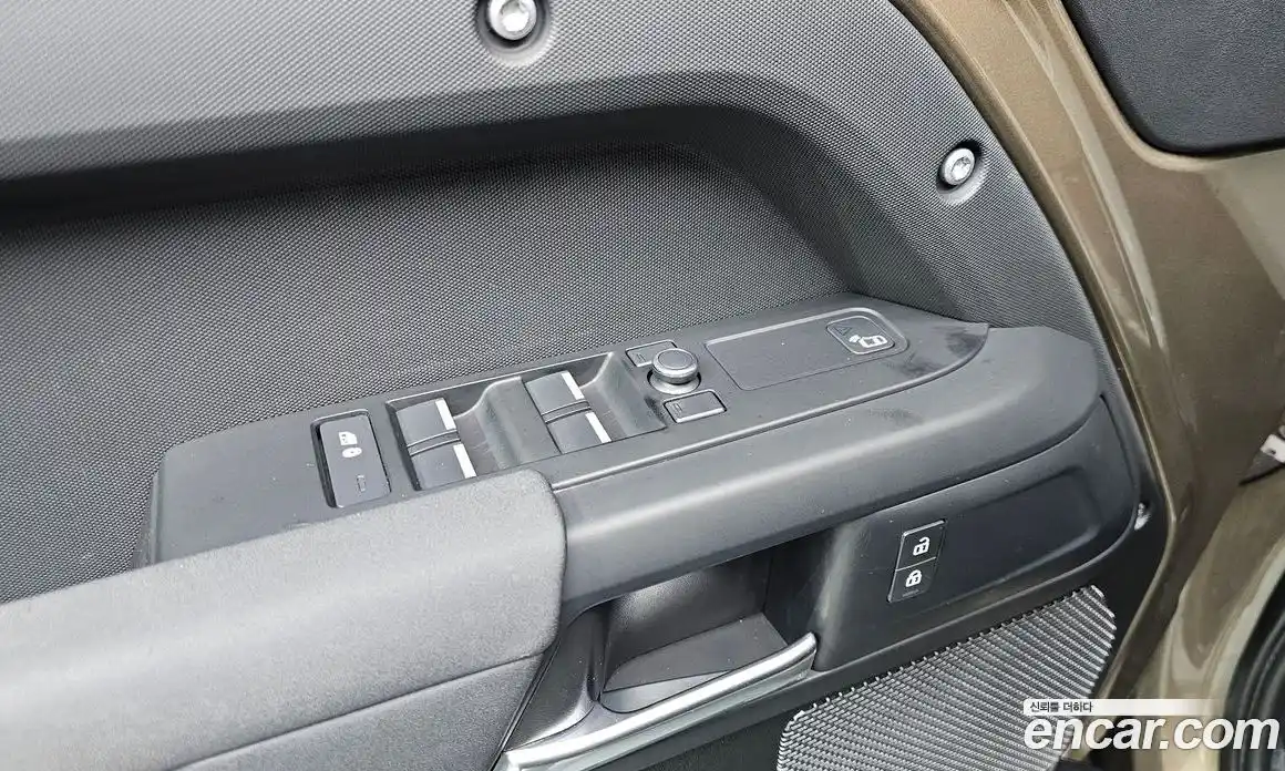 Land Rover Defender 2020 2.0 Автомат в Москве № 471219, фото 18