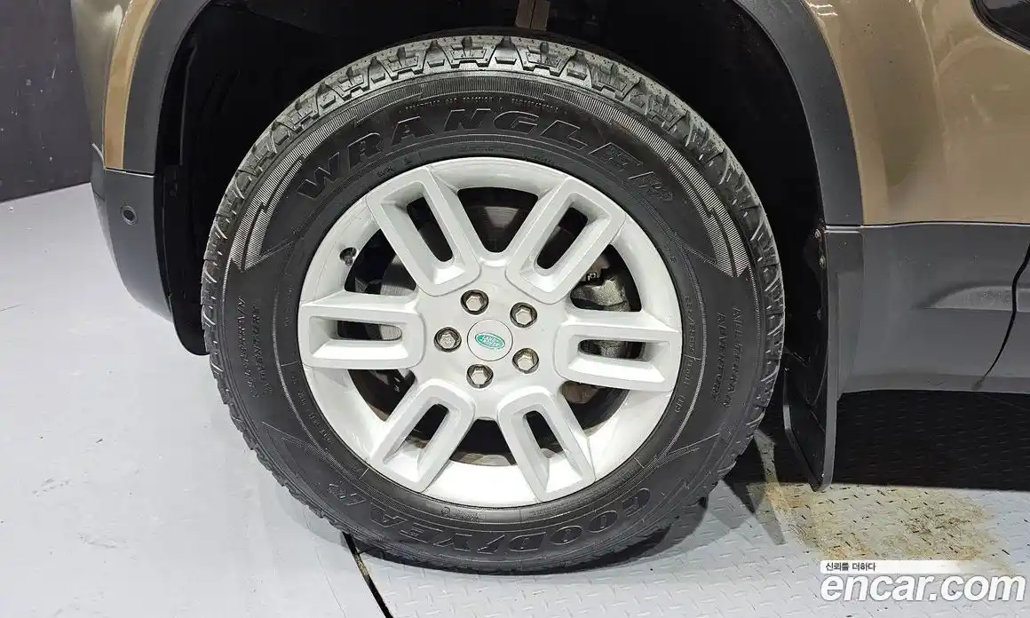 Land Rover Defender 2020 2.0 Автомат в Москве № 471219, фото 5