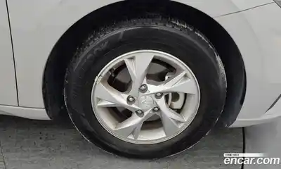 Hyundai Avante 2021 1.6 Автомат в Москве № 49606, миниатюра 6