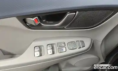 Hyundai Kona 2019 0.2 Автомат в Москве № 5349, миниатюра 11