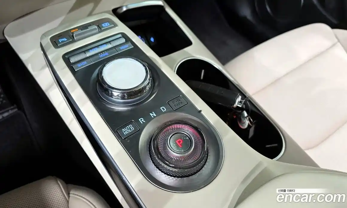 Genesis GV70 2024 2.5 Автомат в Москве № 56450, фото 6