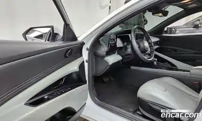 Hyundai Avante 2024 1.6 Автомат в Москве № 6278, миниатюра 2