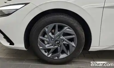 Hyundai Avante 2024 1.6 Автомат в Москве № 6278, миниатюра 4