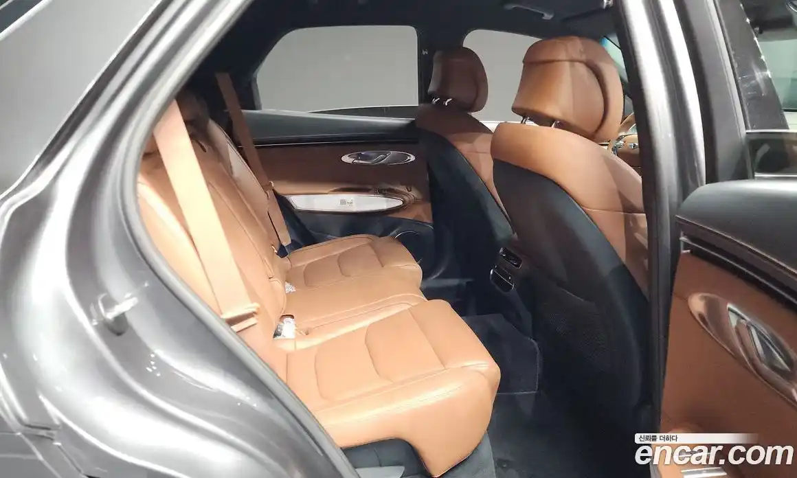 Genesis GV70 2022 2.2 Автомат в Москве № 84992, фото 14