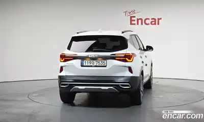 Kia Seltos 2023 1.6 Автомат в Москве № 10260, миниатюра 11