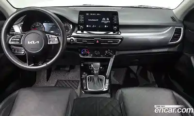 Kia Seltos 2023 1.6 Автомат в Москве № 10260, миниатюра 6