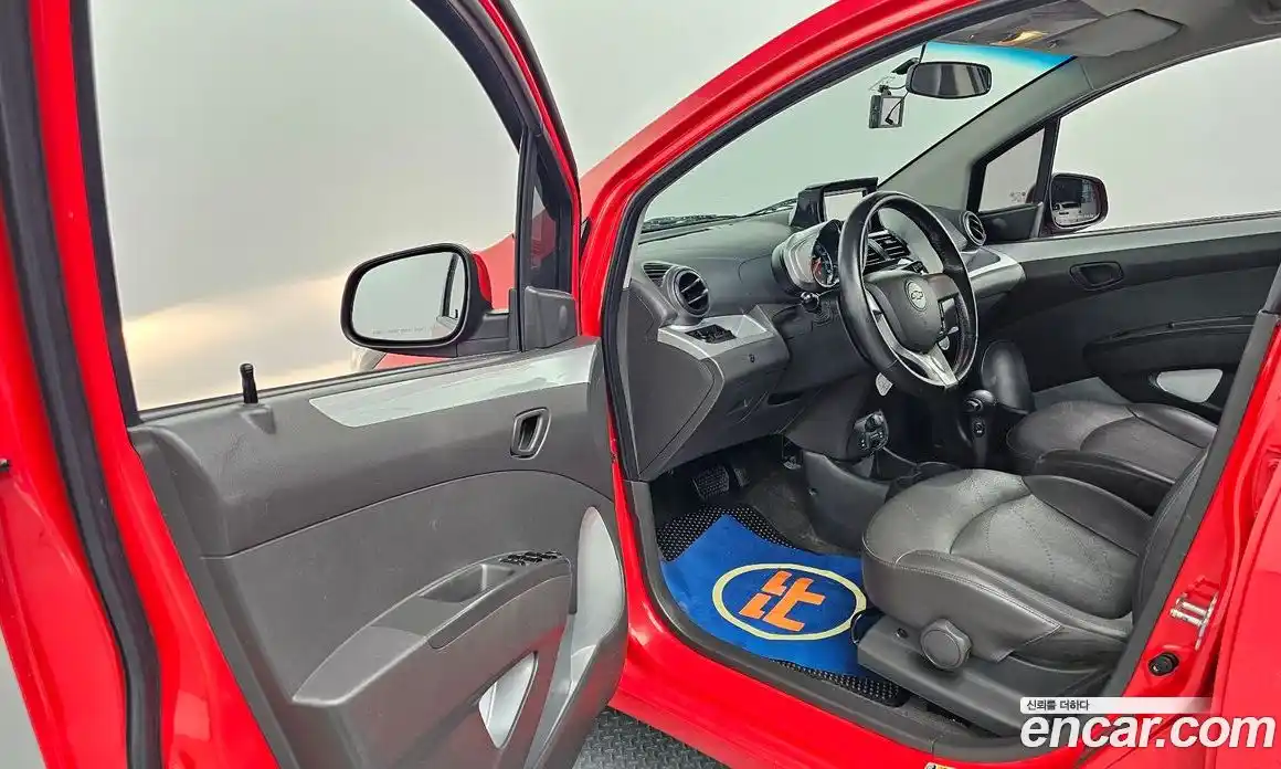 Chevrolet Spark 2014 1.0 Автомат в Москве № 103354, фото 11