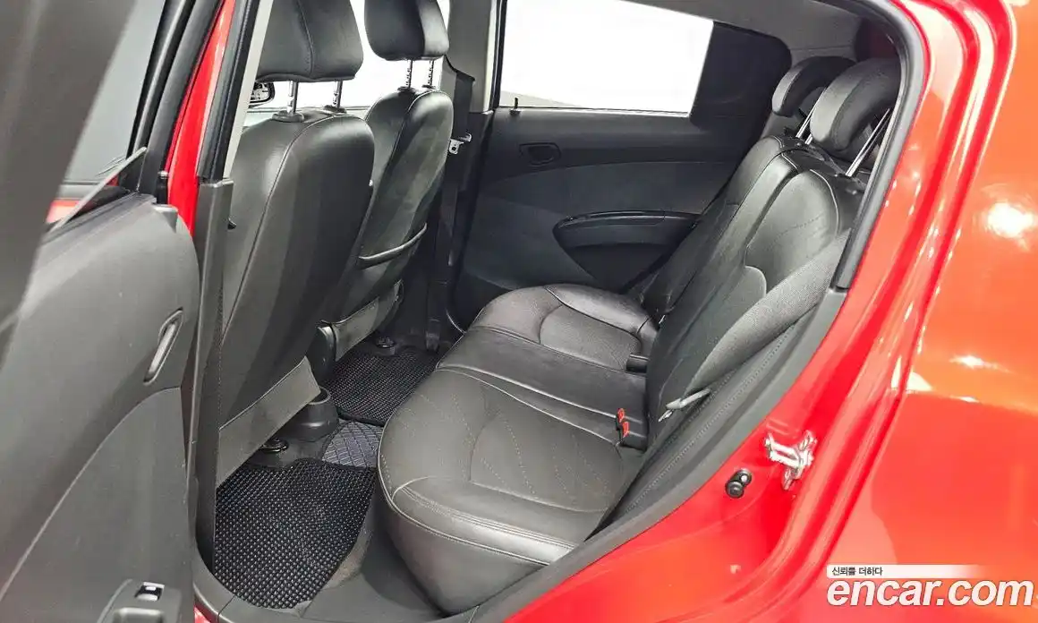 Chevrolet Spark 2014 1.0 Автомат в Москве № 103354, фото 12