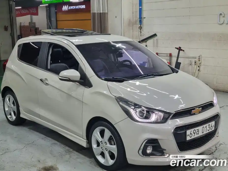 Chevrolet Spark 2016 1.0 Автомат в Москве № 104028, фото 3