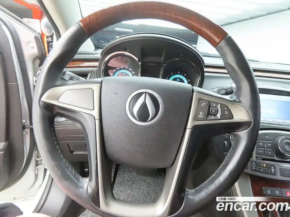 Chevrolet Alpheon 2013 2.4 Автомат в Москве № 104751, фото 8