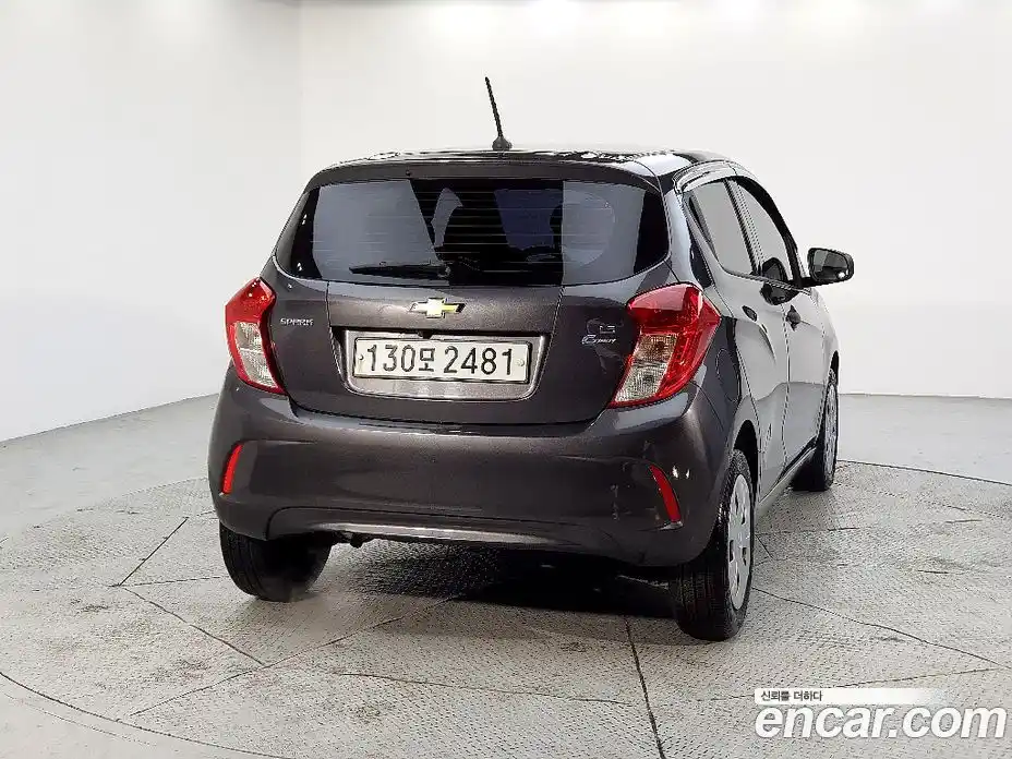 Chevrolet Spark 2016 1.0 Автомат в Москве № 105699, фото 3