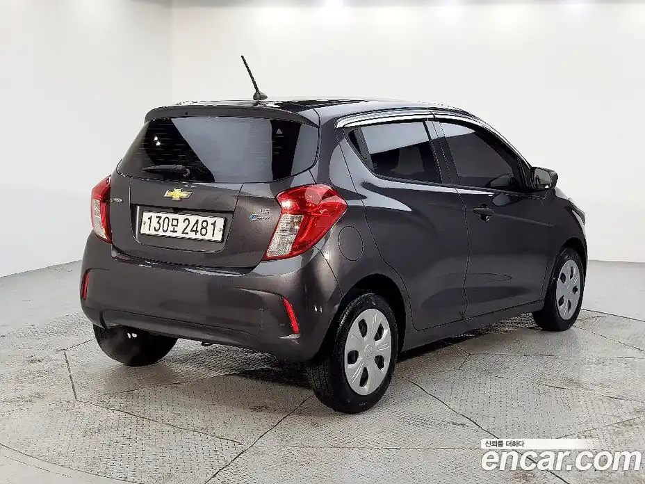 Chevrolet Spark 2016 1.0 Автомат в Москве № 105699, фото 4