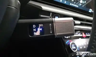 Hyundai Santa Fe 2024 1.6 Автомат в Москве № 110347, миниатюра 9