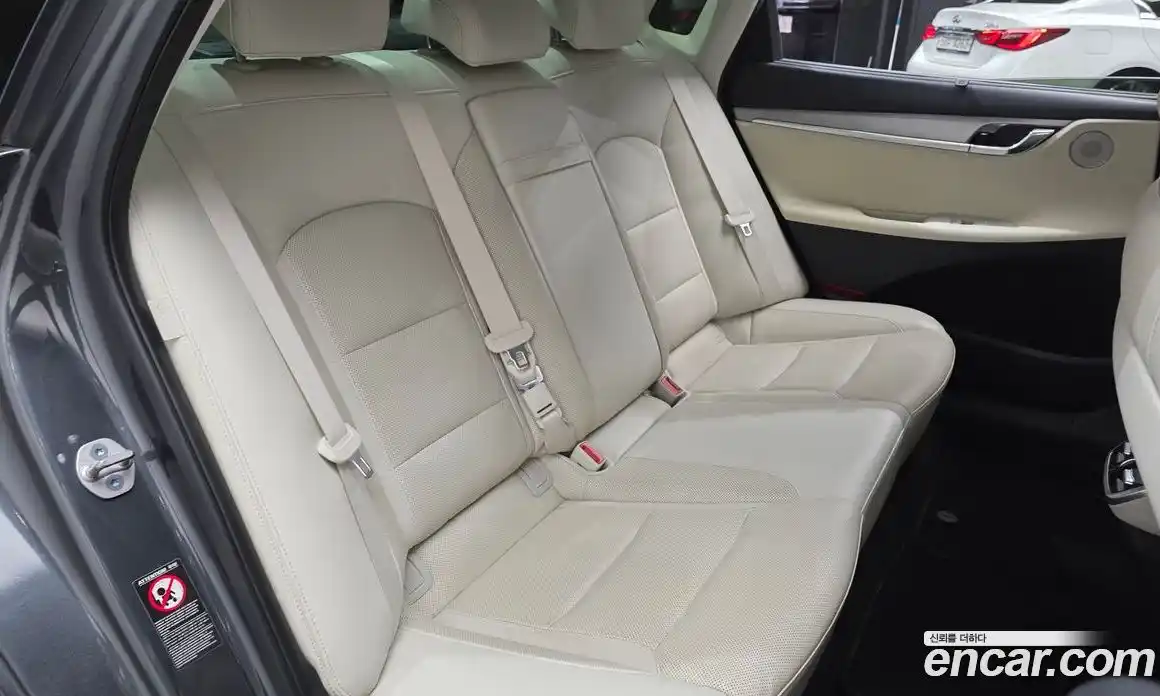 Hyundai Grandeur 2023 2.5 Автомат в Москве № 114895, фото 12