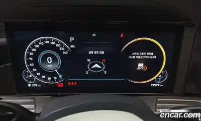 Hyundai Grandeur 2023 2.5 Автомат в Москве № 114895, миниатюра 8