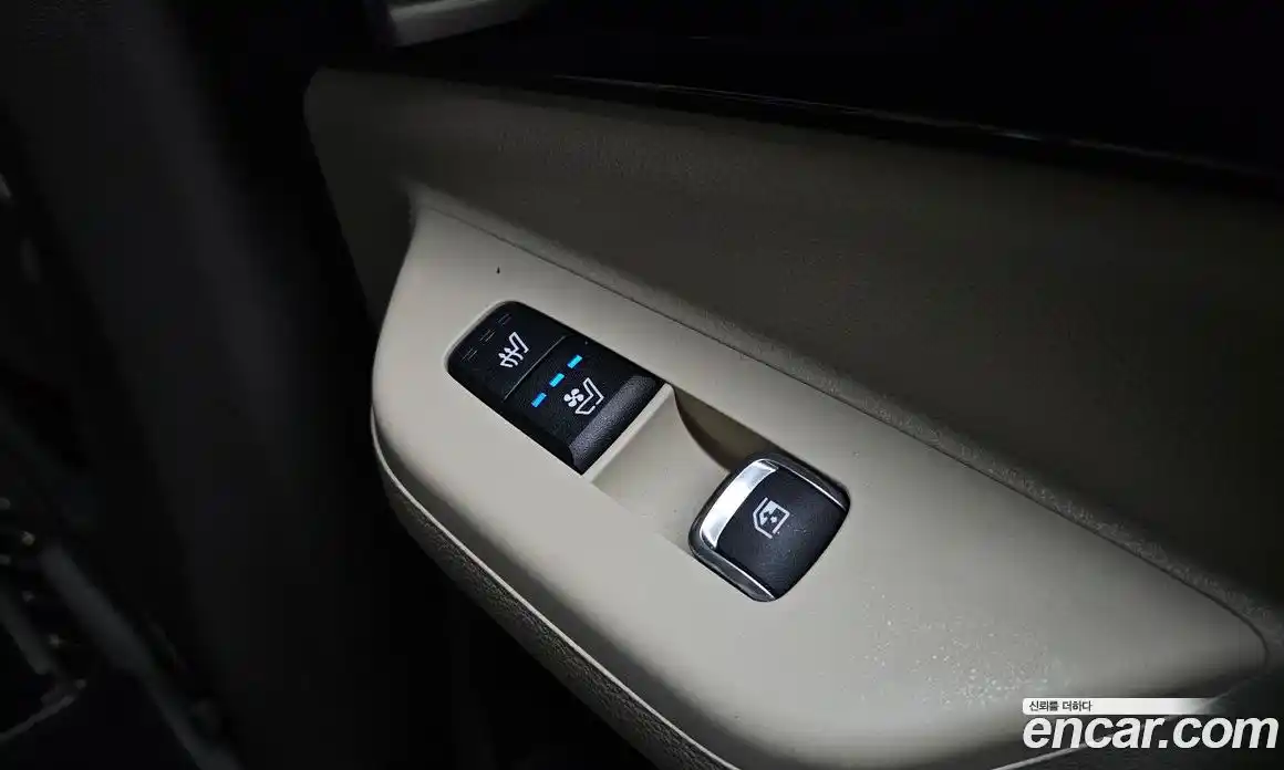 Kia Canival 2025 3.5 Автомат в Москве № 115644, фото 16