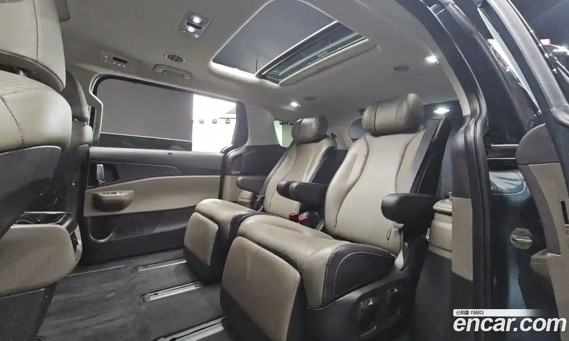 Kia Canival 2024 2.2 Автомат в Москве № 120890, фото 16