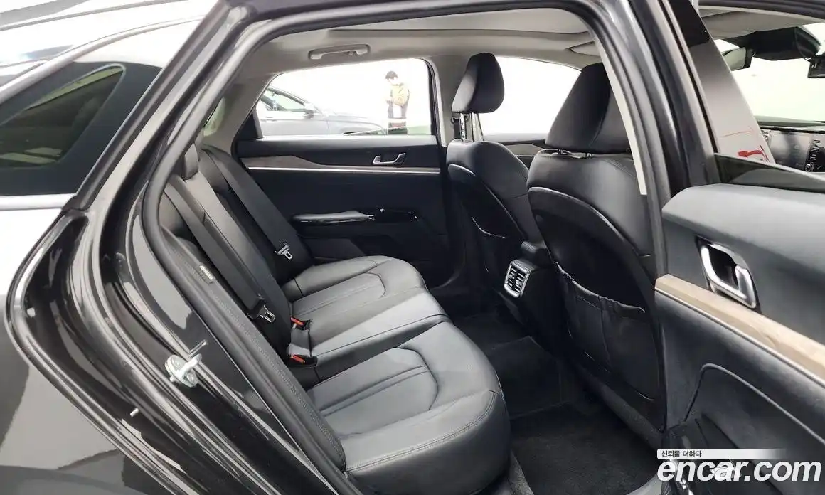 Kia K5 2020 1.6 Автомат в Москве № 122303, фото 1