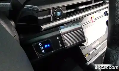 Hyundai Santa Fe 2024 2.5 Автомат в Москве № 123157, миниатюра 9