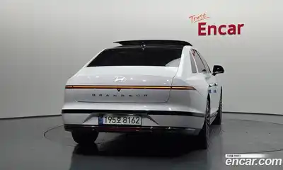 Hyundai Grandeur 2023 1.6 Автомат в Москве № 125993, миниатюра 12