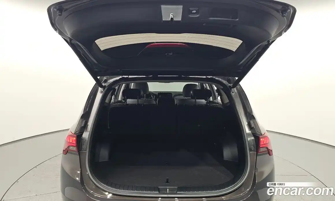 Hyundai Santa Fe 2021 2.2 Автомат в Москве № 126047, фото 17