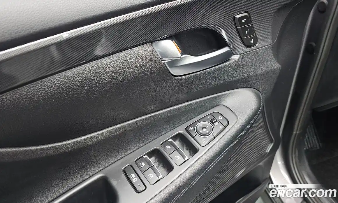 Hyundai Santa Fe 2023 2.5 Автомат в Москве № 131039, фото 15