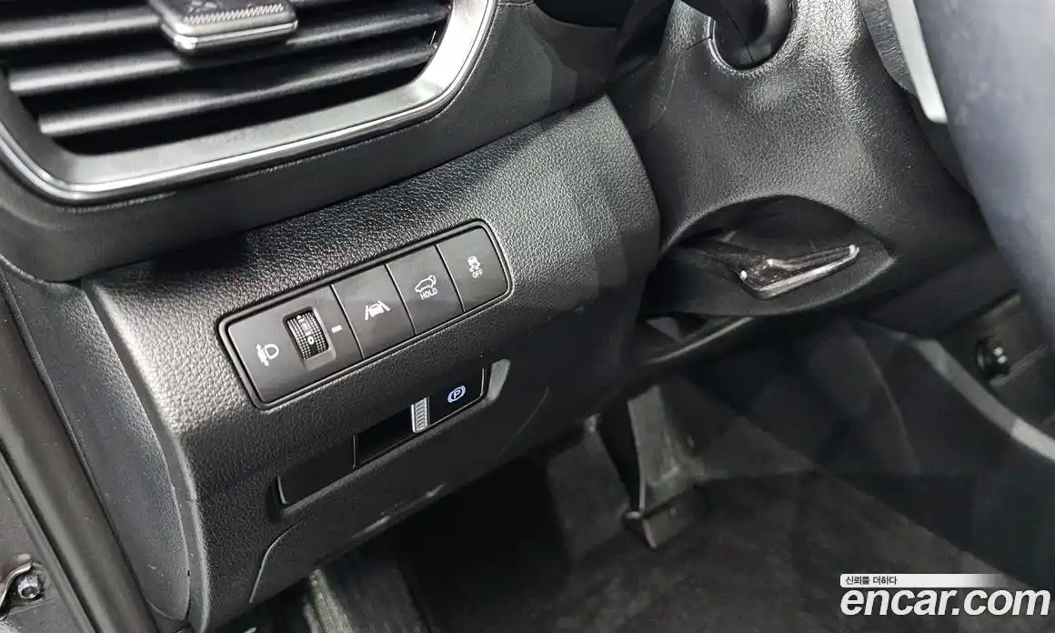 Hyundai Santa Fe 2023 2.5 Автомат в Москве № 131039, фото 9