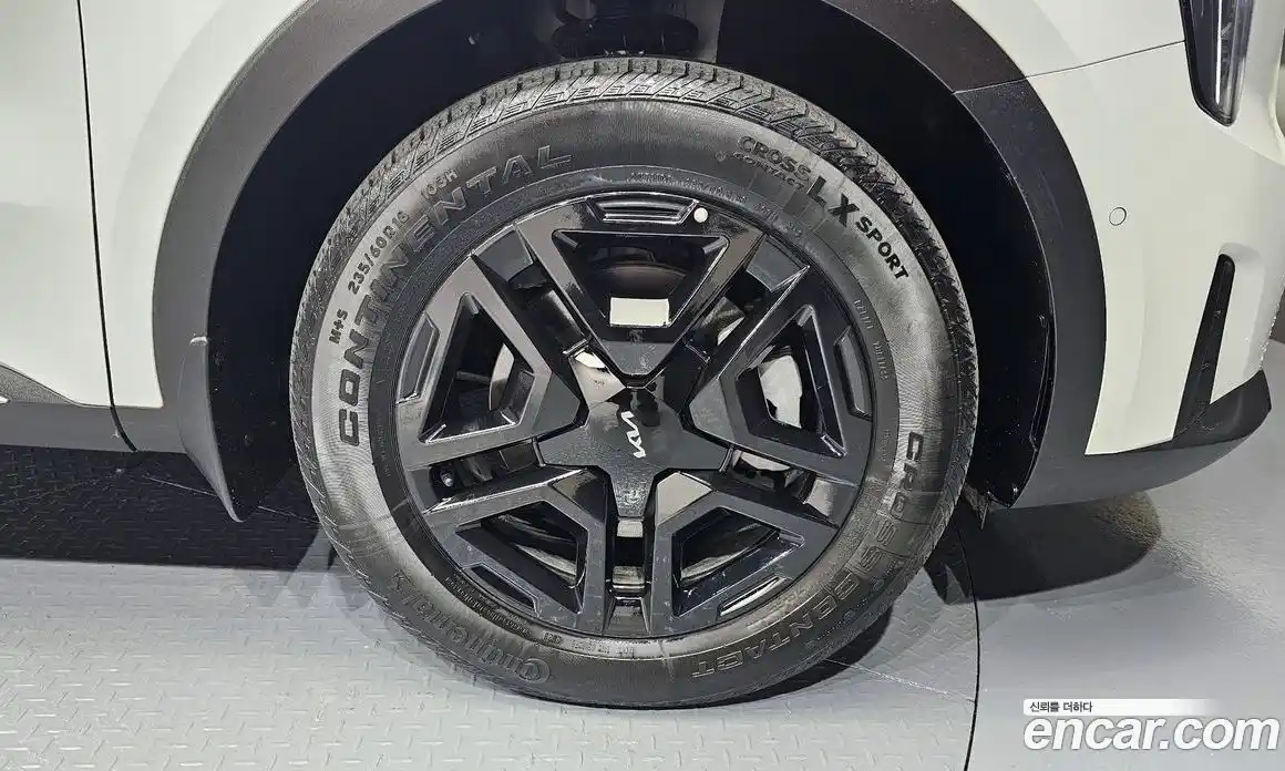 Kia Sorento 2024 1.6 Автомат в Москве № 131284, фото 4