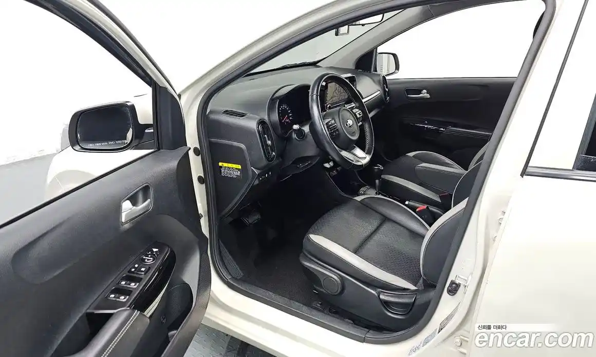 Kia Morning 2017 1.0 Автомат в Москве № 131861, фото 11