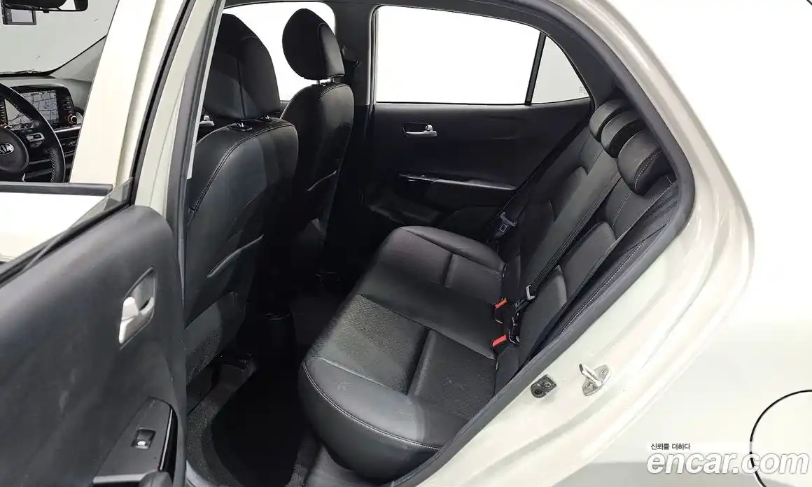 Kia Morning 2017 1.0 Автомат в Москве № 131861, фото 18