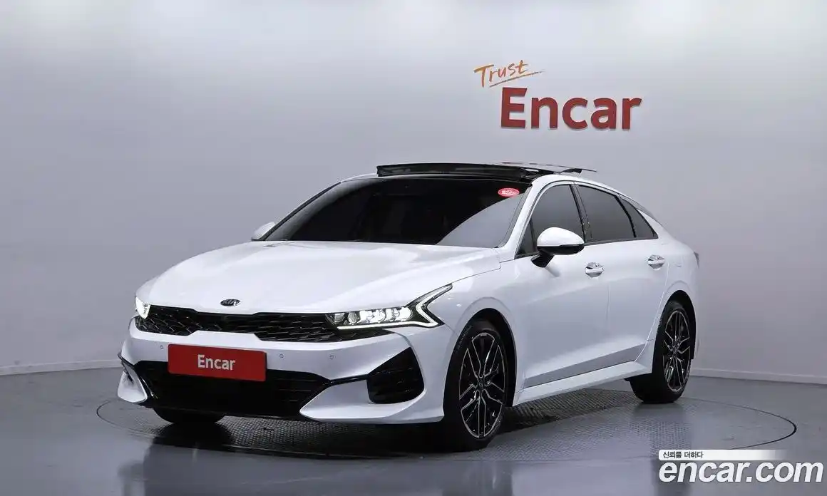 Kia K5 2020 1.6 Автомат в Москве № 132760, фото 1