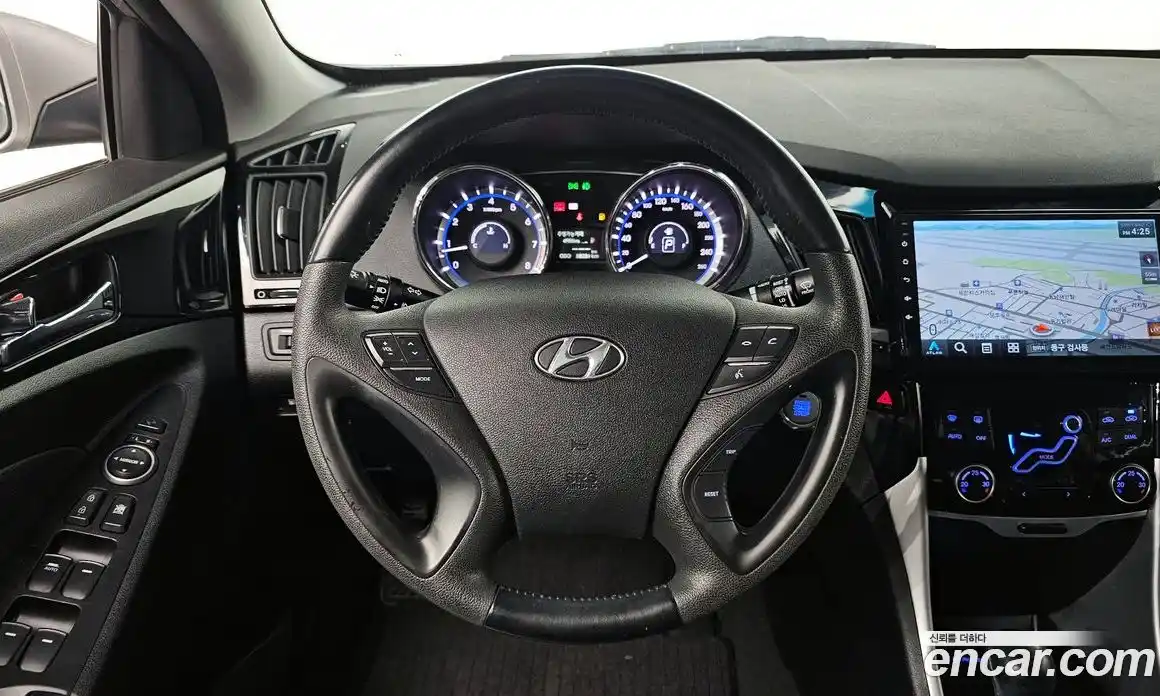 Hyundai Sonata 2010 2.0 Автомат в Москве № 133294, фото 13