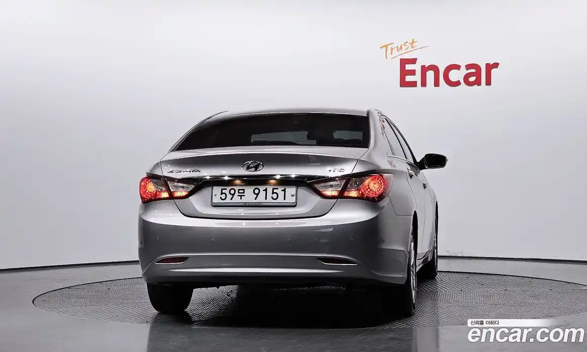 Hyundai Sonata 2010 2.0 Автомат в Москве № 133294, фото 4