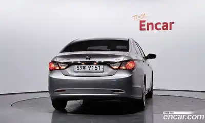 Hyundai Sonata 2010 2.0 Автомат в Москве № 133294, миниатюра 4